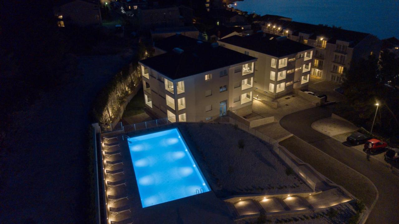 Malo More Resort Arbanija Buitenkant foto